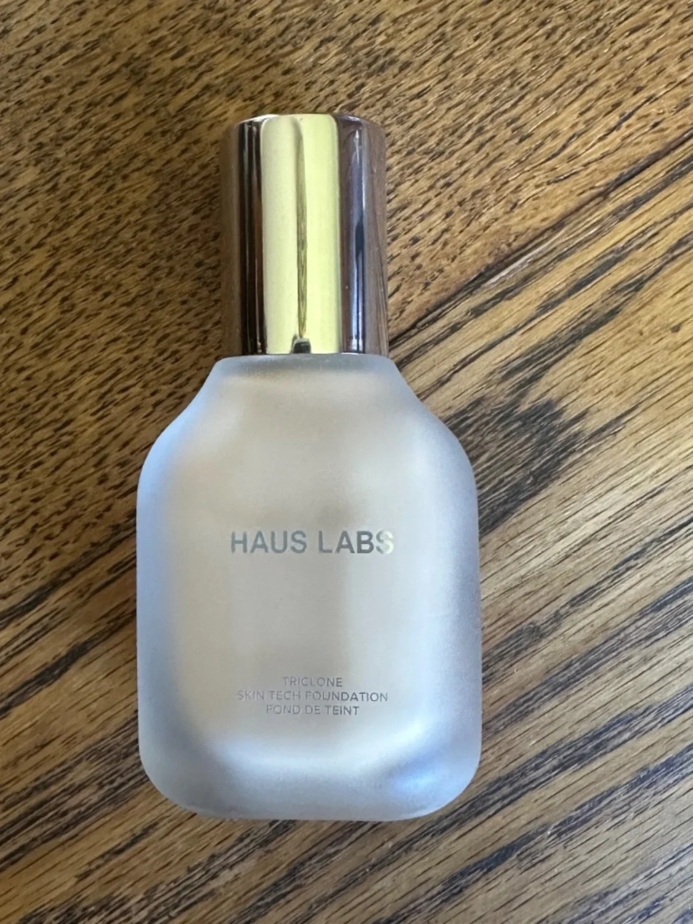 HAUS LABS Triclone Skin Tech Foundation + Beauty Blender